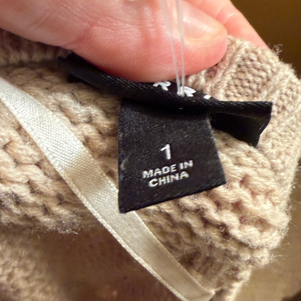 Torrid 14 Oatmeal Chunky Cable Knit Cardigan Soft Academia Cottagecore Grandpa - Picture 8 of 9